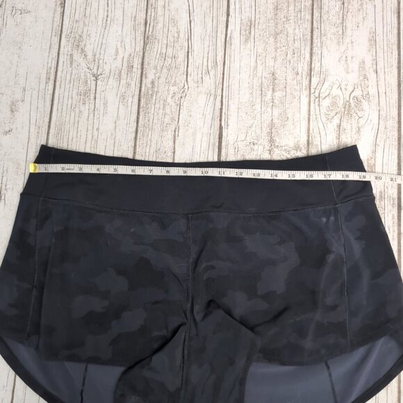 Lululemon Speed Up Short Incognito Camo Grey Women Size 14 Tall - Picture 4 of 7